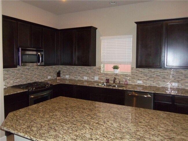 Foto del edificio - 13621 Hymeadow Cir