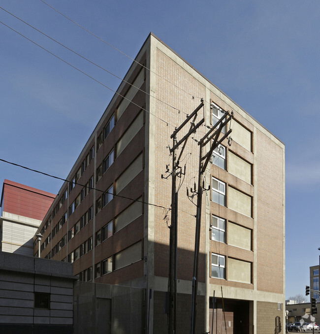 Building Photo - Wabasha Hi-Rise