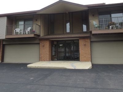 Foto principal - 817 Oakton St