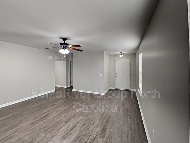 Building Photo - 4019 Shallowcreek Ct