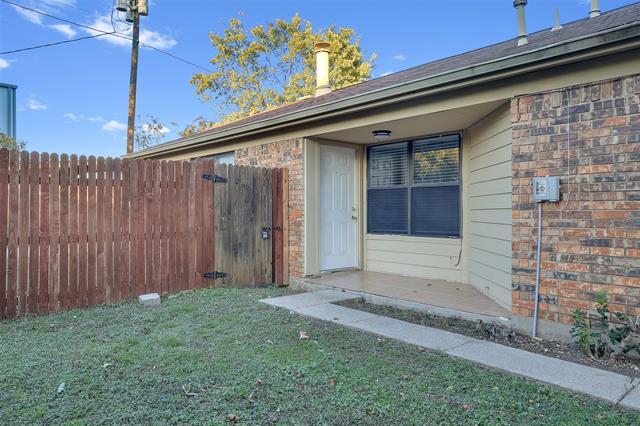 Foto del edificio - 3002 Rustlewind Ln