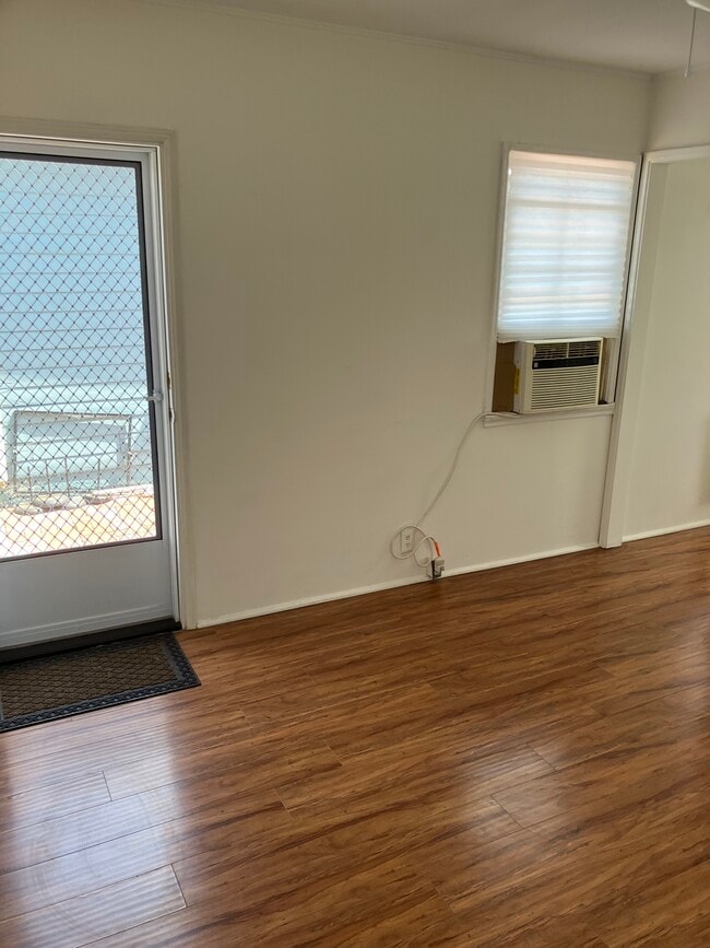 Foto del edificio - 6318 Haviland Ave