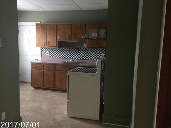 Building Photo - 125 Newell St., Apt 1
