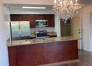 Foto del edificio - 28121 Highridge Rd