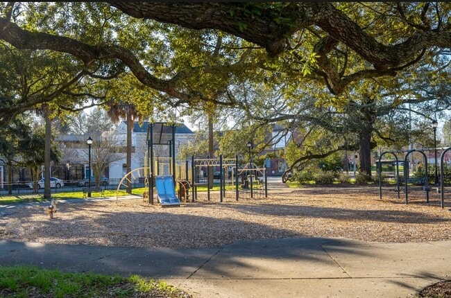 Dixon Park across street - 544 E Duffy St