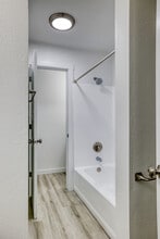 Building Photo - Maple Grove Apartments