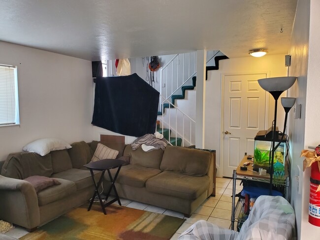 Building Photo - 205 W 8480 S