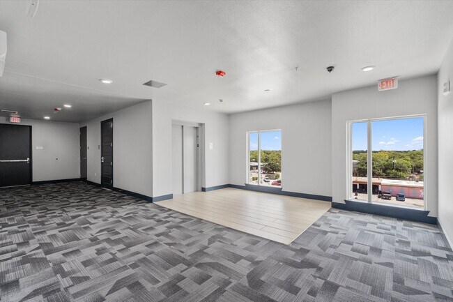 Building Photo - Luxury Burnet Road Condominium For Rent