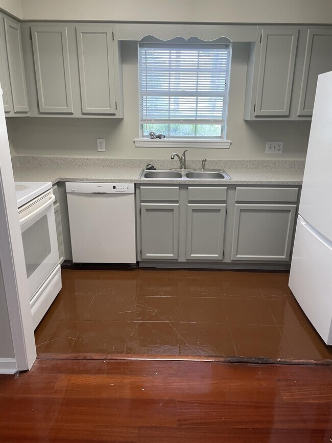 839 Harbor Bend Dr, Brandon, MS 39047 Townhome Rentals in Brandon MS