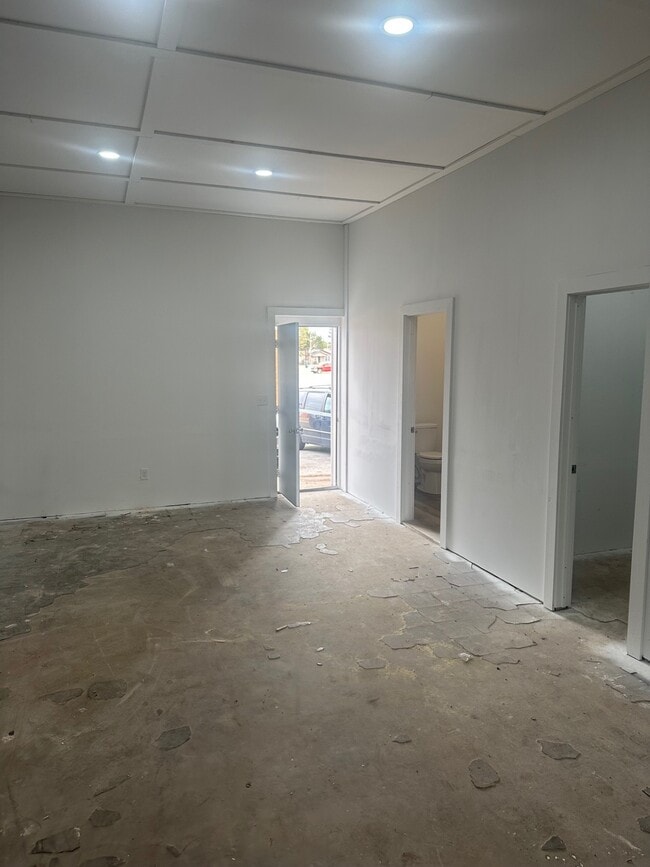 Foto del edificio - 214 S Wewoka Ave