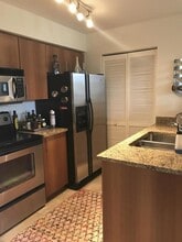 Building Photo - 1050 Crystal Way