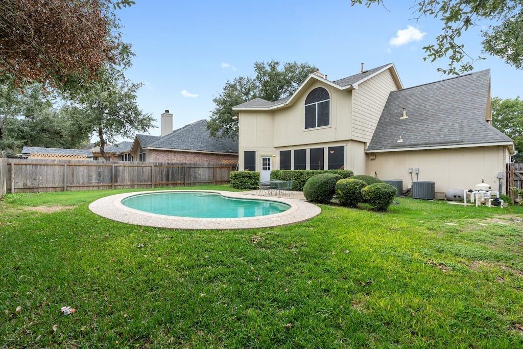Foto principal - 1608 Courtney Ln