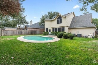 Building Photo - 1608 Courtney Ln