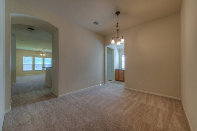 Foto del edificio - Quality home on cul-de-sac in quiet commun...