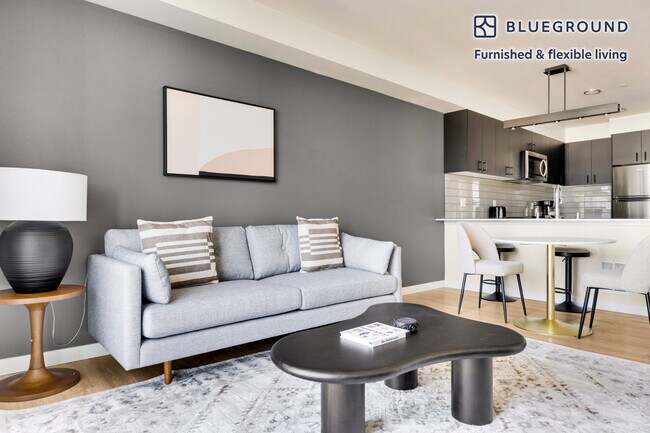 Foto del edificio - 18004 Midvale Ave N