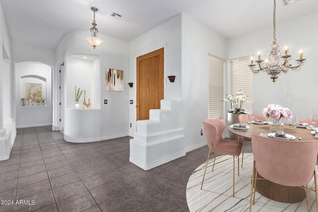 Building Photo - 5410 E Calle de Las Estrellas Rd