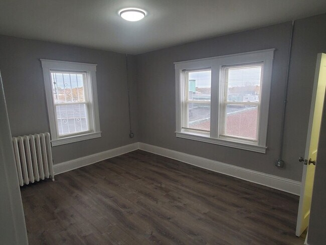 Foto del edificio - 738 Washington St