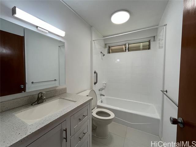 Building Photo - 94-1186-1186 Hoomakoa St