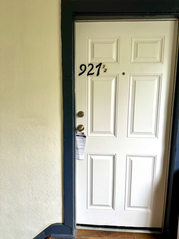 Foto del edificio - 927 1/2 Parkman Ave