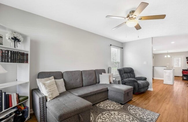 Foto del edificio - 397 W McGlothlin St