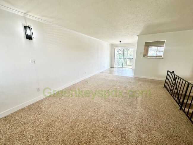 Foto del edificio - Wow! Spacious, Move-in Ready 2-bedroom 1-b...