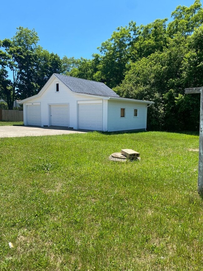 Building Photo - 14 Fuoco Rd