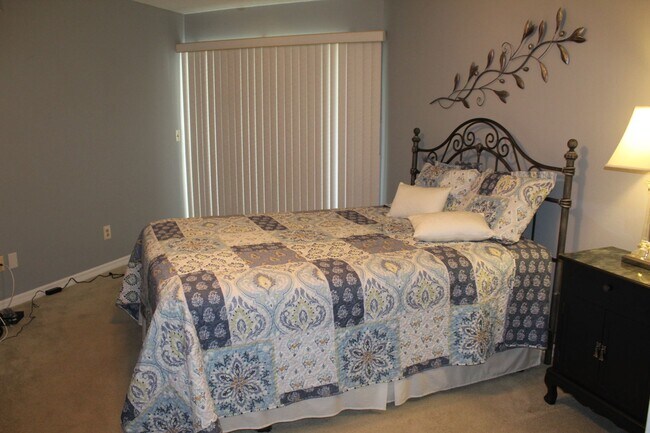 Foto del edificio - Furnished condo