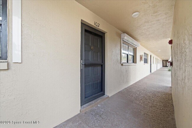 Building Photo - 1025 Rockledge Dr