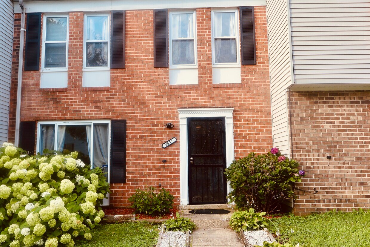 Photo - 7617 Swan Terrace (Hyattsville, MD)