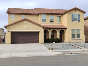 Building Photo - 5867 Berryhill Dr