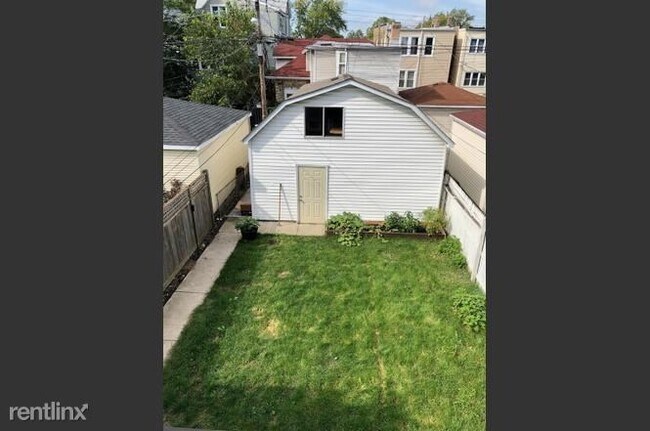 Building Photo - 3828 N Christiana Ave