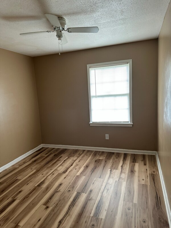 Foto del edificio - 3503 Willow Ln