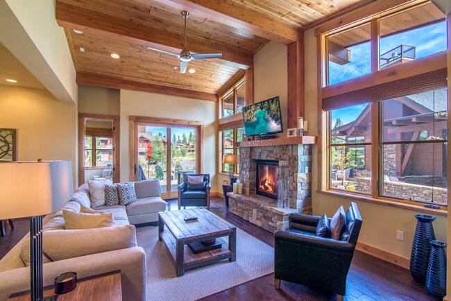 Foto del edificio - 10116 Sagebrush Ct