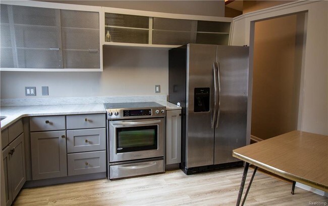 Foto del edificio - 15311 Leslie St