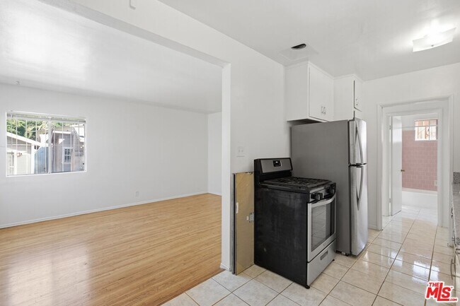 Foto del edificio - 2544 Thurman Ave.