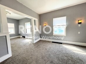 Building Photo - 3206 3rd St