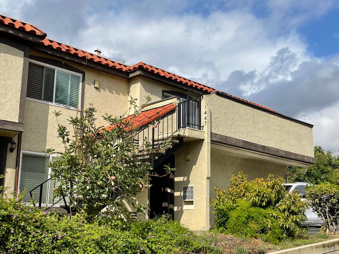1447 1st St, Duarte, CA 91010 Condo for Rent in Duarte, CA
