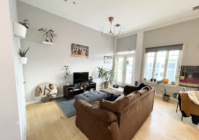 Foto del edificio - 1433 Tremont St