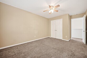 Building Photo - 15515 Waldron Cir