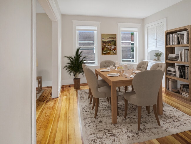 Dining room with south-facing windows - 22 Reed St