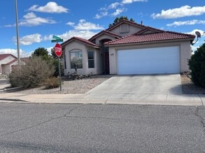 Building Photo - 837 Escondido Dr
