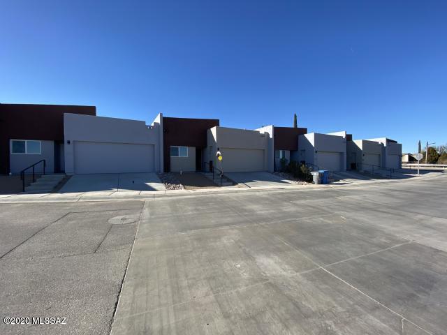 Primary Photo - 1779 San Luis Dr