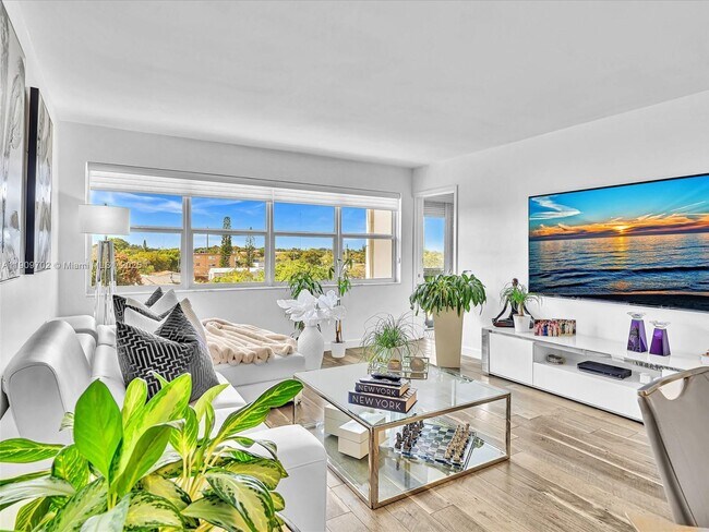 Foto del edificio - 215 SE 3rd Ave