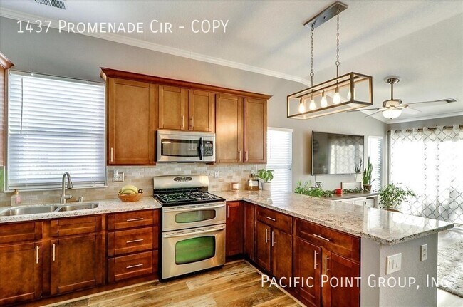 Foto del edificio - 1437 Promenade Cir