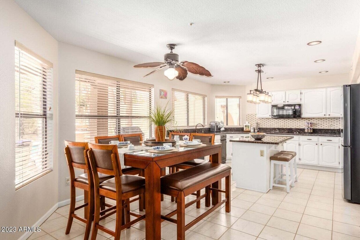 Foto del edificio - 11238 N 128th Pl