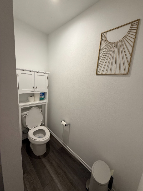 Building Photo - 5242 Rothwell Hts Dr