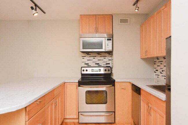 Foto del edificio - 448 W Wellington Ave