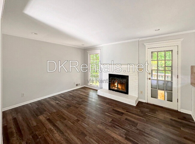 Photo - 1580 Bainbridge Lane House