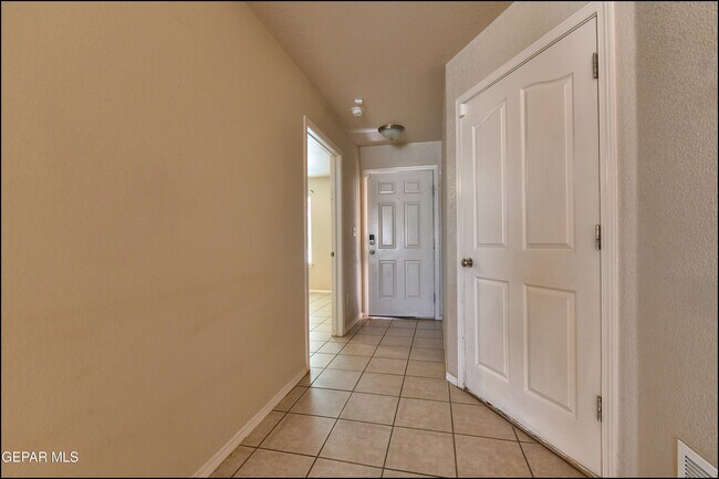 Building Photo - 7351 Burntside Ln