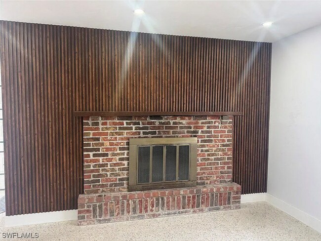 Foto del edificio - 2231 Isle of Pines Ave